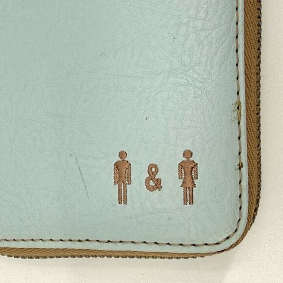 Matt & Nat Long Zip Around Cruelty Free Ethical Vegan Wallet Robins Egg Blue/Tan - Picture 4 of 8